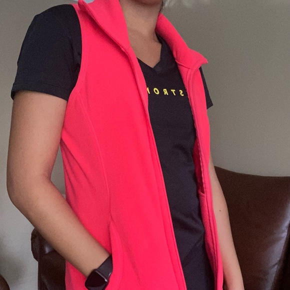 Old Navy Bright Pink Fleece Warm Layer Vest - Picture 3 of 7